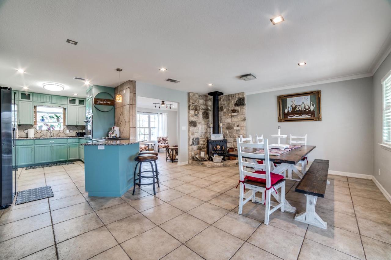 5 Bdrm Home On 2 Acres Mins To Wineries Private Heated Pool And Hot Tub Johnson City Eksteriør billede