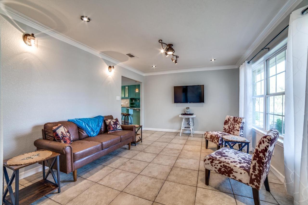 5 Bdrm Home On 2 Acres Mins To Wineries Private Heated Pool And Hot Tub Johnson City Eksteriør billede