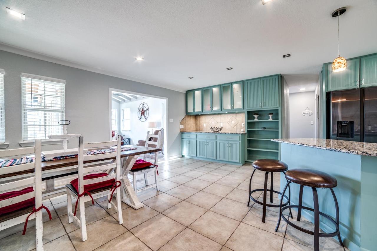 5 Bdrm Home On 2 Acres Mins To Wineries Private Heated Pool And Hot Tub Johnson City Eksteriør billede