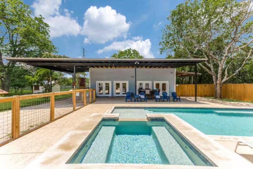 5 Bdrm Home On 2 Acres Mins To Wineries Private Heated Pool And Hot Tub Johnson City Eksteriør billede